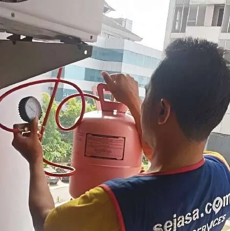 Pengisian freon & cek tekanan AC
